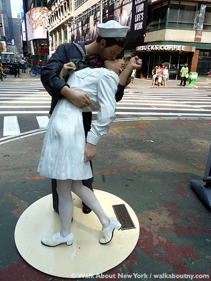 Seward Johnson, Broadway, Garment District Alliance, Summer Arts on the Plazas, Celebrating the Familiar, Beyond the Frame, Icons Revisited, Grounds for Sculpture, Johnson & Johnson, Times Square, Hamilton NJ, Seward Johnson in New York Selections from the Retrospective